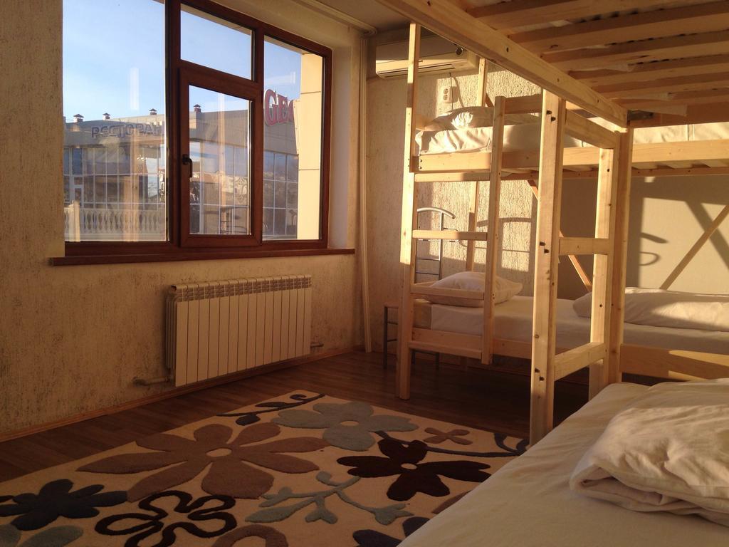 Hostel Arzy Atyrau Luaran gambar
