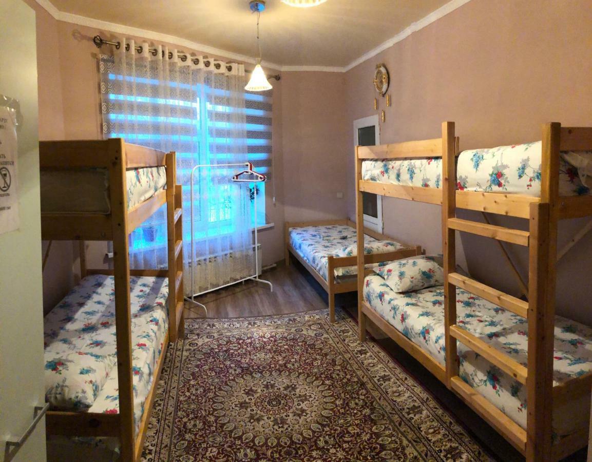Hostel Arzy Atyrau Luaran gambar